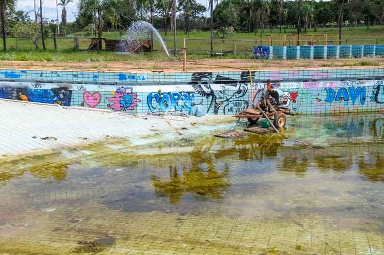 A aÃ§Ã£o tambÃ©m foi realizada na piscina de ondas,