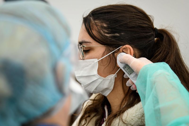 A doenÃ§a jÃ¡ matou 2.141 pessoas no Brasil; 33.682 jÃ¡ foram infectadas pelo novo vÃ­rus