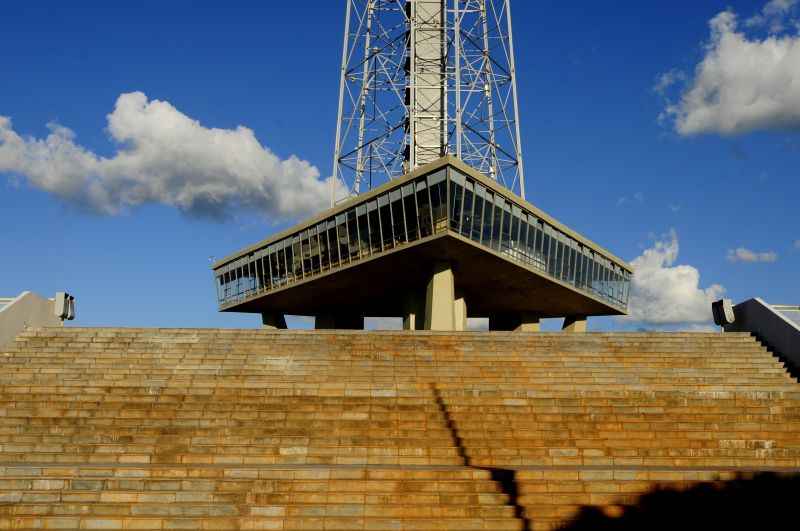 Torre de TV vazia