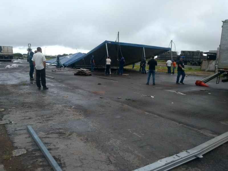 O autÃ³dromo foi transformado em alojamento para receber pessoas em situaÃ§Ã£o de rua