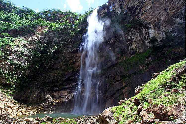 Cachoeira do Label, a mais alta do Centro-Oeste, com 187m de altura: atrativos fechados atÃ© pelo menos 20 de maio