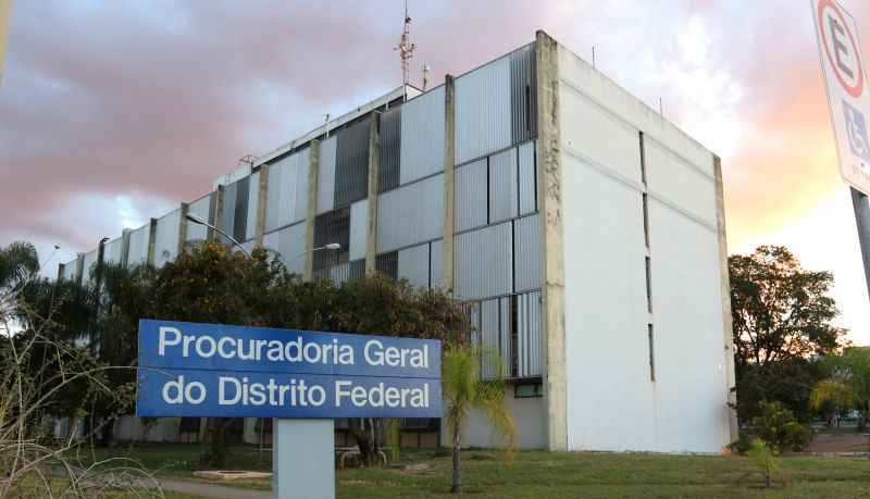 GDF tem 48 horas para explicar medidas