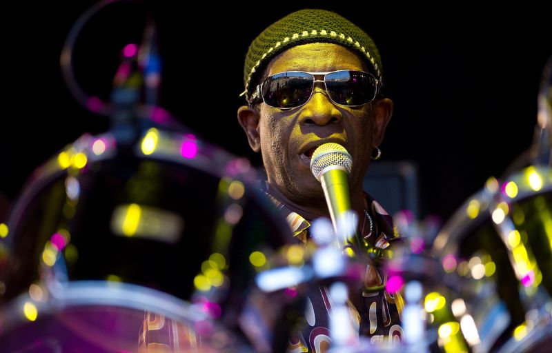 Um dos criadores do afrobeat, Tony Allen morre aos 79 anos