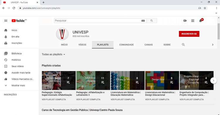 A foto Ã© um print de tela do canal da Univesp. Na imagem, aparece a interface do canal, a esquerda hÃ¡ a logo do YouTube, seguida dos mecanismos de busca da plataforma como biblioteca, inicio e histÃ³rico, por exemplo. No centro da tela hÃ¡ a playlist com os vÃ­deos do canal separados por assuntos.