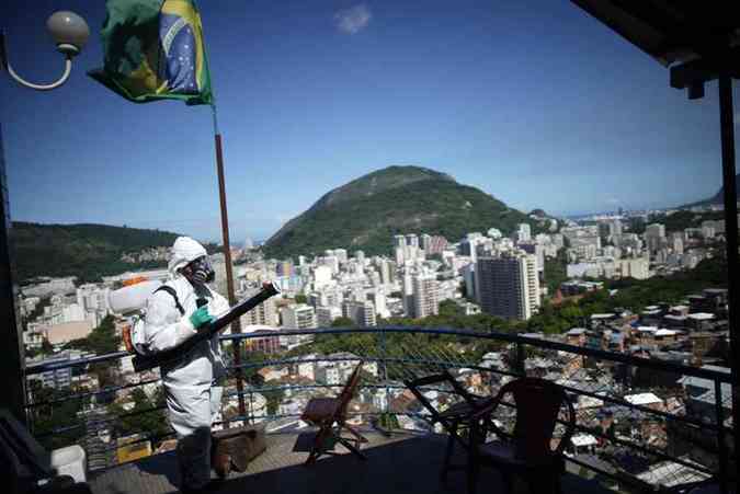 Sobem para 13 Ã¡reas com restriÃ§Ã£o Ã  circulaÃ§Ã£o de veÃ­culos e pedestres