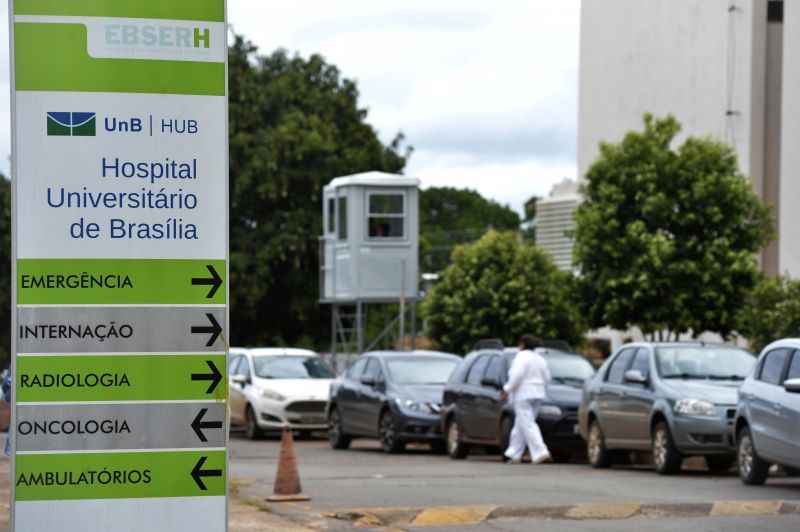 VÃ­tima Ã© uma mulher de 84 anos, moradora de CeilÃ¢ndia, que foi internada no Hospital UniversitÃ¡rio de BrasÃ­lia (HUB) em 9 de maio e morreu na sexta-feira (15/5)