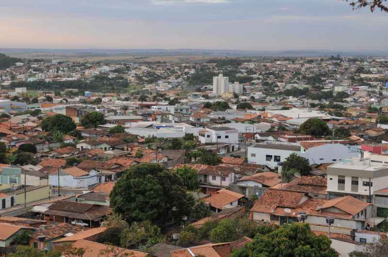 MunicÃ­pios do interior do paÃ­s restringem pesquisa sobre o novo coronavÃ­rus