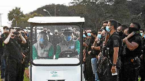 Corpo do policial penal Francisco Pires de Souza foi enterrado ontem