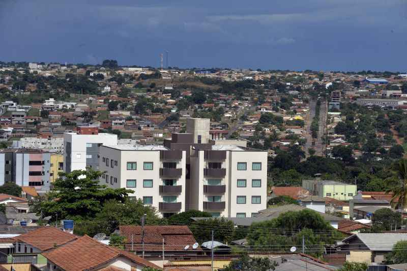 Moradores de LuziÃ¢nia, pai e filho morrem por covid-19 com a diferenÃ§a de nove horas