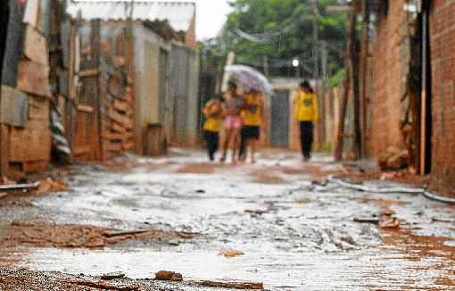 CondiÃ§Ãµes sÃ³cioeconÃ´micas precÃ¡rias do paÃ­s serÃ£o mais impactantes do que a questÃ£o etÃ¡ria, preveem especialistas