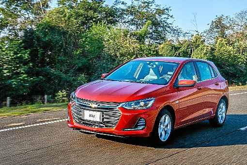 Mercado automotivo tem pequena melhora no nÃºmero de vendas. Chevrolet Onix segue como o modelo mais vendido do paÃ­s