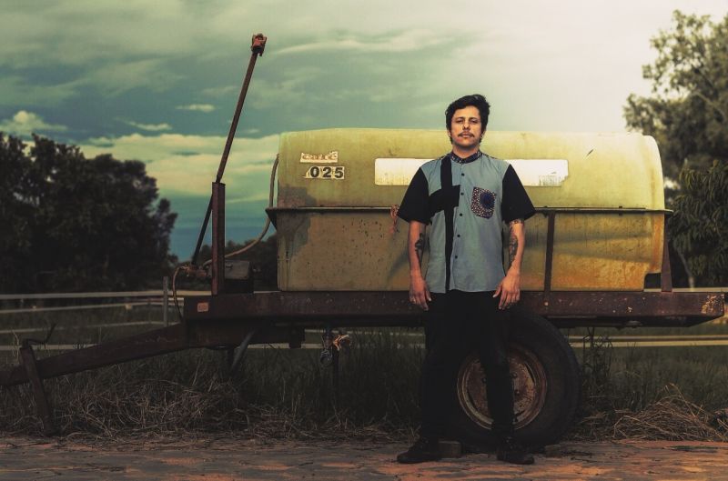 O brasiliense Allan Massay farÃ¡ trÃªs horas de show dedicado ao Dia dos Namorados