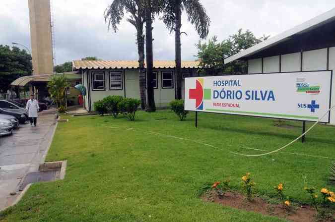 Hospital DÃ³rio Silva, instalado no municÃ­pio de Serra, no EspÃ­rito Santo, foi um das unidades invadidas por apoiadores do presidente, no caso, um grupo de cinco deputados do estado