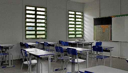 Escolas estÃ£o fechadas desde 11 de marÃ§o, quando decreto do governador Ibaneis Rocha suspendeu as aulas devido ao novo coronavÃ­rus