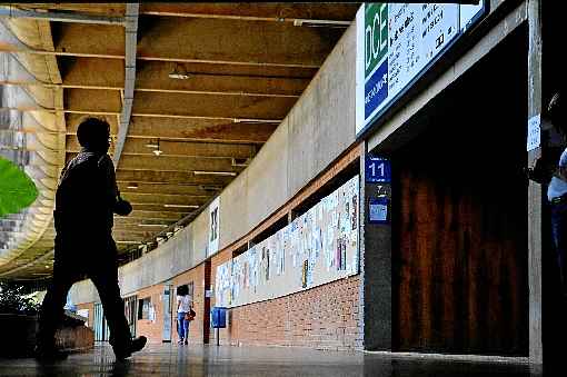 Universidade de BrasÃ­lia planeja retomada das aulas. Para auxiliar no retorno, instituiÃ§Ã£o lanÃ§ou pesquisa para a comunidade  acadÃªmica