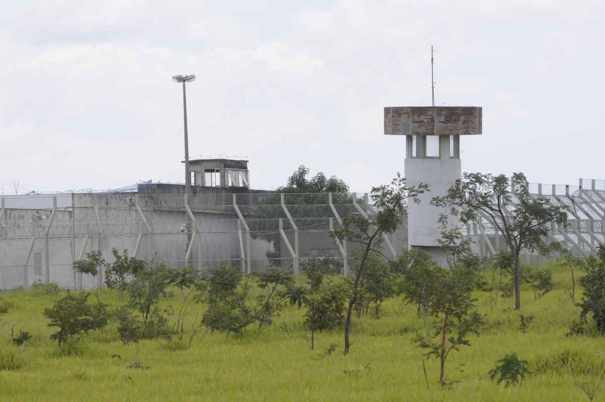 AS visitas estÃ£o suspensas e encontros virtuais tÃªm sido feitos para que detentos tenham contato com familiares