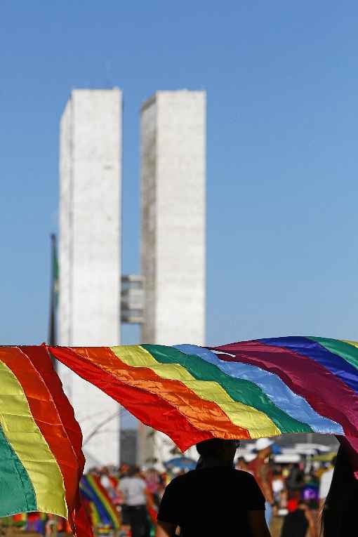 Ano passado, a 22Âª Parada do Orgulho LGBTS de BrasÃ­lia tomou a Esplanada dos MinistÃ©rios