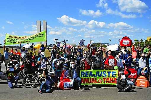 Categoria no DF reivindica aumento e proteÃ§Ã£o contra covid-19