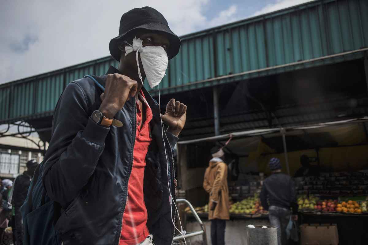 O estudo separou distritos com maior e menor renda, concluindo que a epidemia reflete a desigualdade social