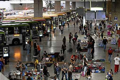 Medidas de relaxamento do distanciamento social impactaram no aumento de casos na capital