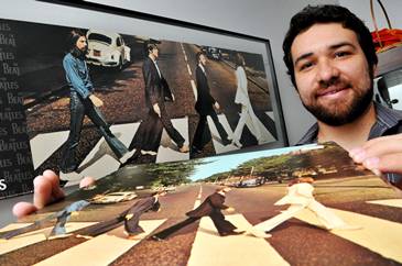 Dado Nunes, 28 anos, baixista há nove anos da banda Let it Beatles