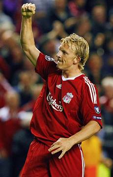 Dirk Kuyt celebra gol