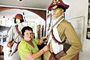 Réplicas de roupas tradicionais, na Casa do Ceará